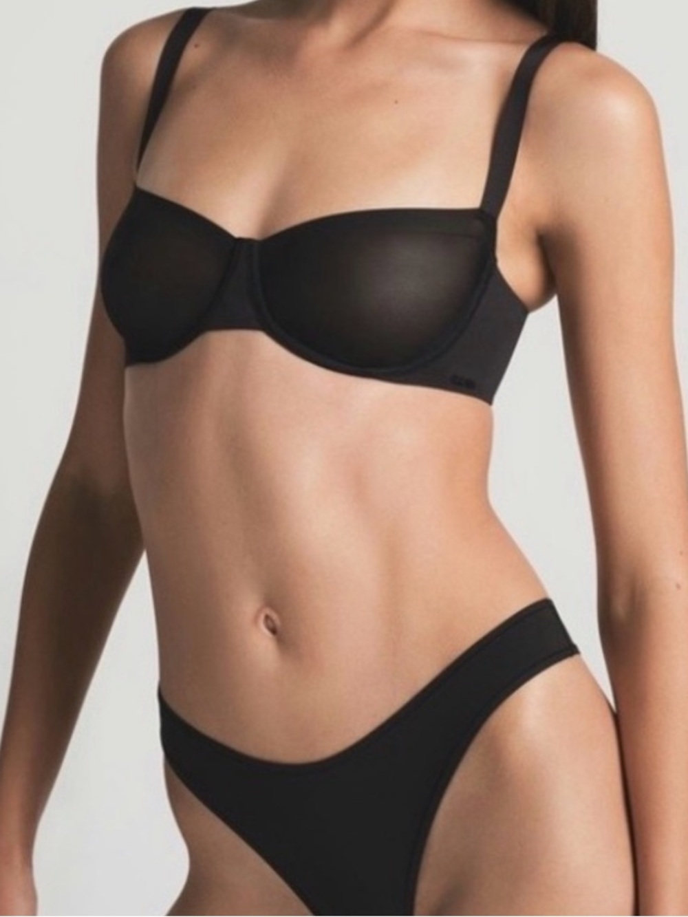 SKIMS No Show Unlined Balconette Bra 32C NWT Onyx - Picture 2 of 6